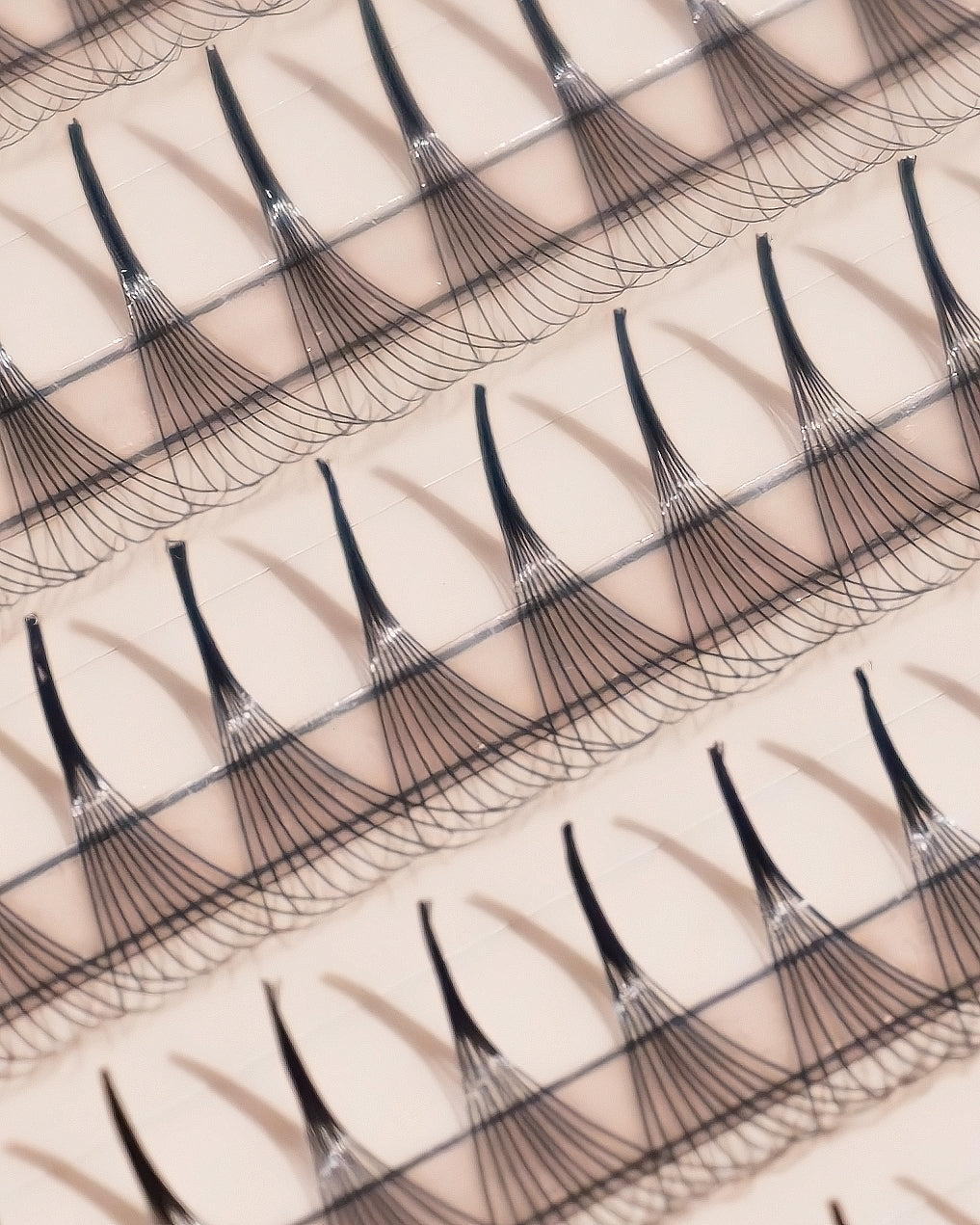 Loose Base Promade 0.03mm Lash Extensions | Light Heart Lash