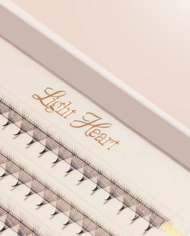 Loose Base Promade 0.03mm Lash Extensions | Light Heart Lash